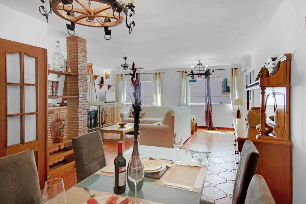 Apartament Duplex Tematico Andaluz Con Agradable Terraza - El Mirador De Benahavis 2 Zewnętrze zdjęcie